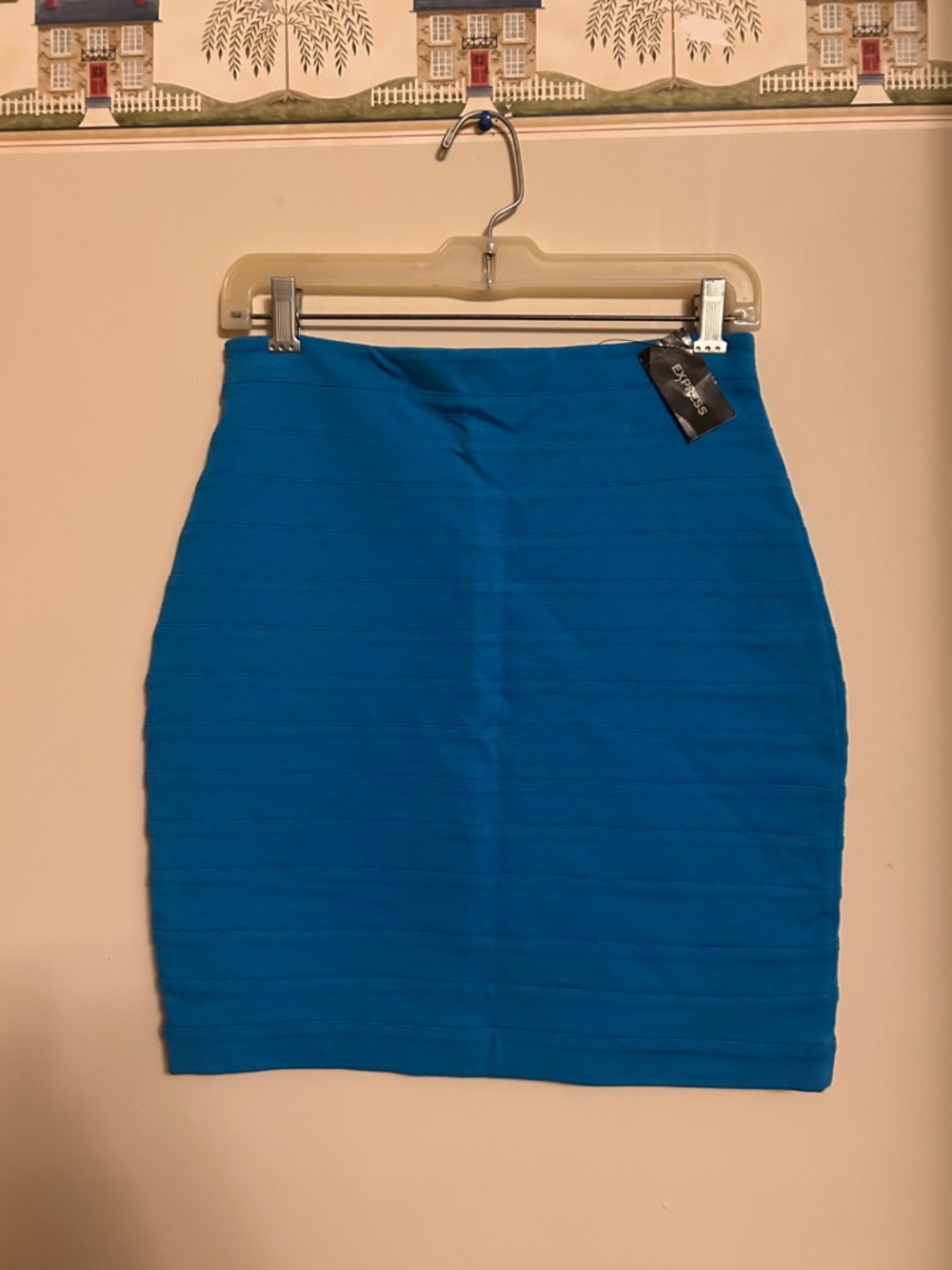 Express contoured fit blue mini skirt horizontal stitching new with tag size 4